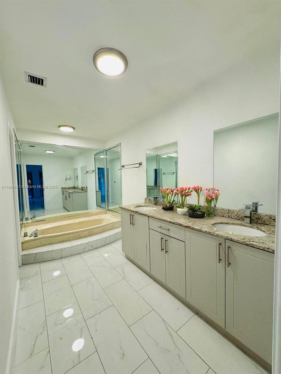 COUNTRY CLUB OF MIAMI - F - Residential Lease