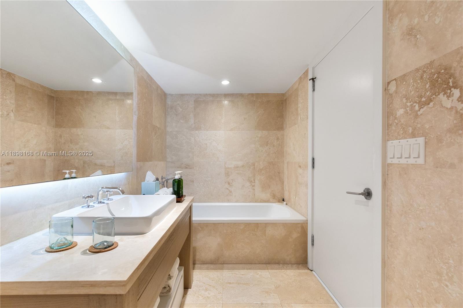 1 HOTEL and RESIDENCES - Residential