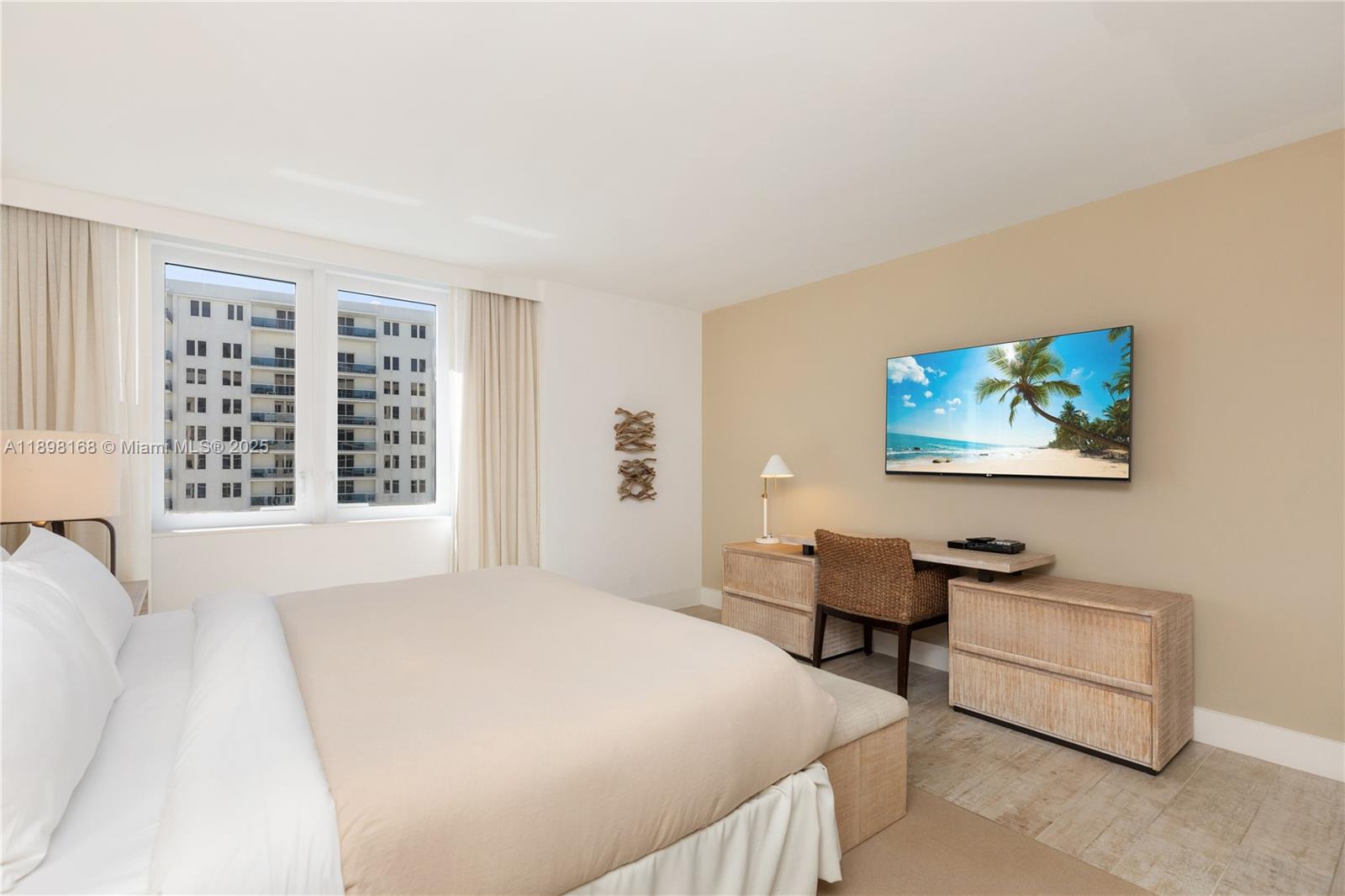 1 HOTEL and RESIDENCES - Residential