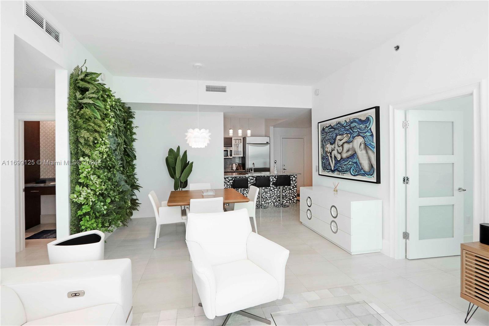 THE PLAZA 851 BRICKELL CO - Residential