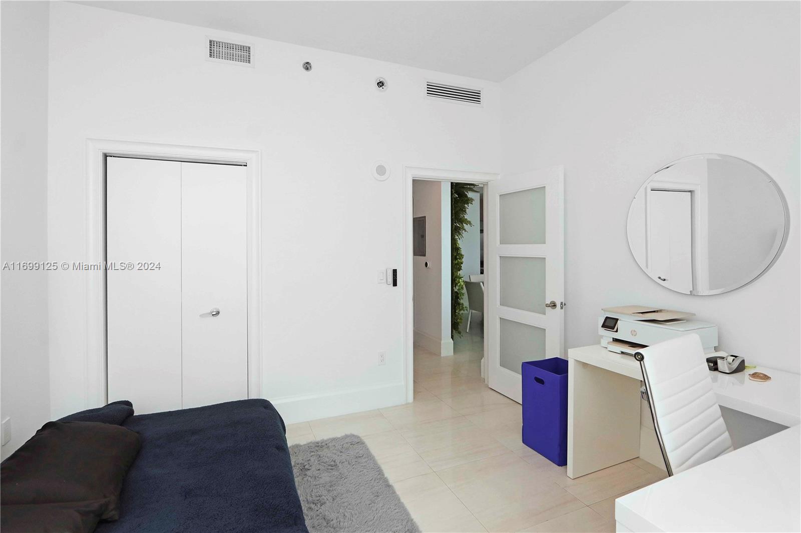 THE PLAZA 851 BRICKELL CO - Residential