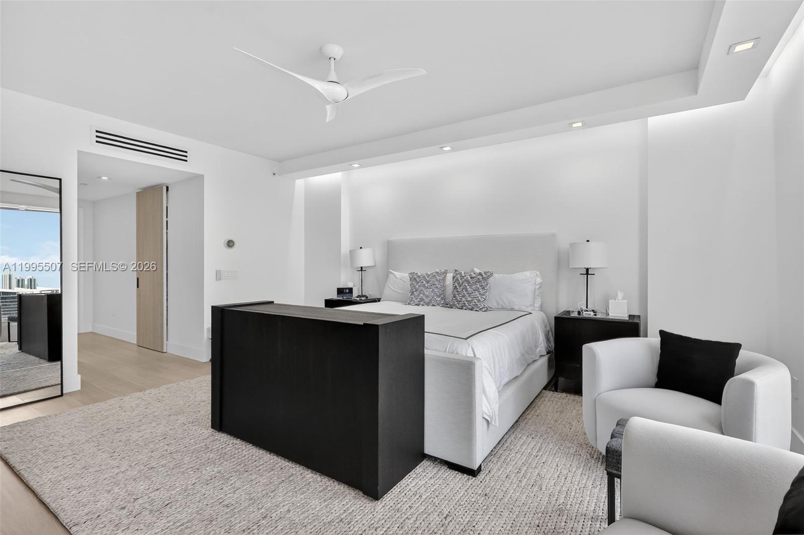 BELLAMARE @ WILLIAMS ISLA - Residential