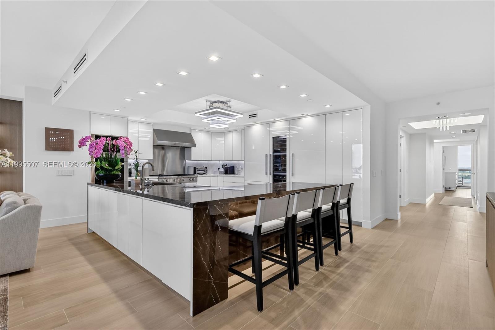 BELLAMARE @ WILLIAMS ISLA - Residential