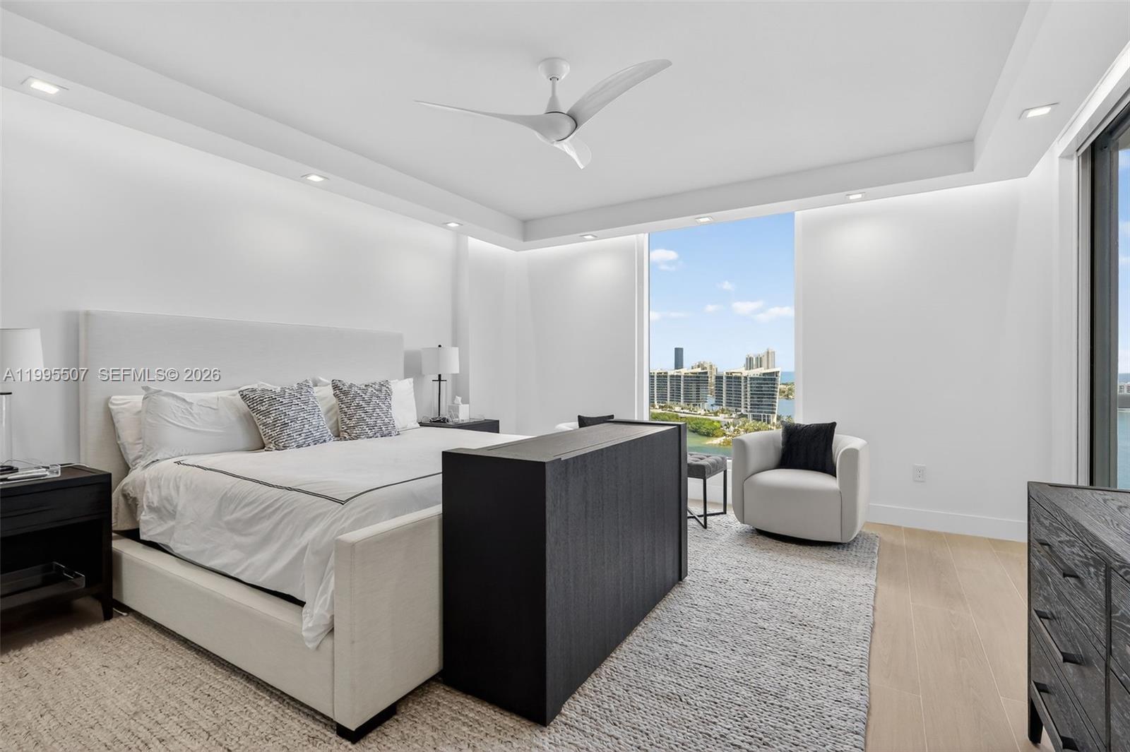 BELLAMARE @ WILLIAMS ISLA - Residential