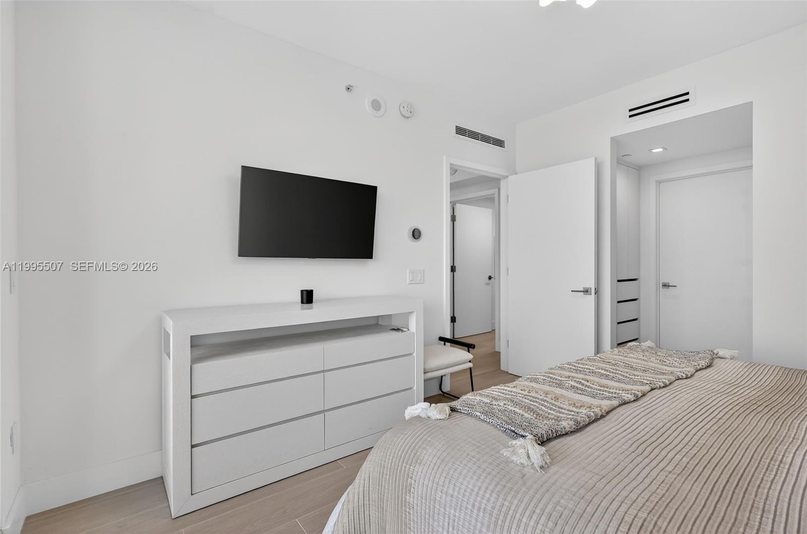 BELLAMARE @ WILLIAMS ISLA - Residential