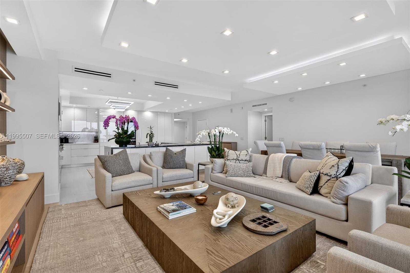 BELLAMARE @ WILLIAMS ISLA - Residential