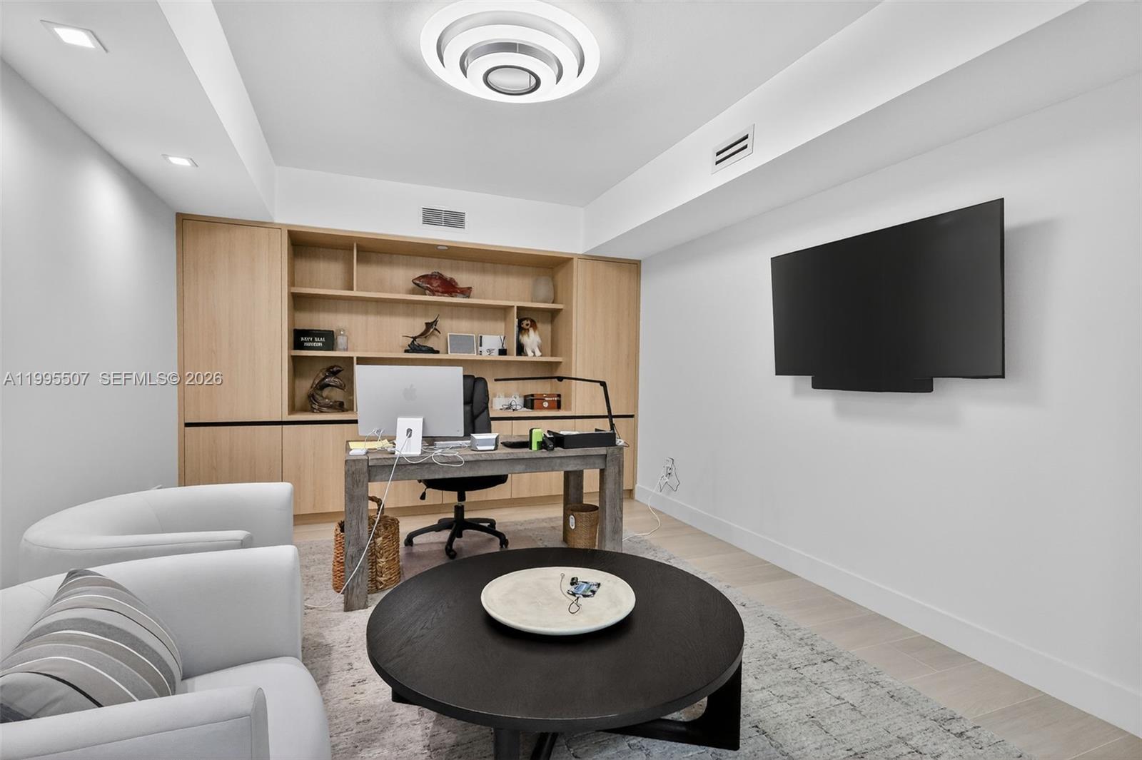 BELLAMARE @ WILLIAMS ISLA - Residential