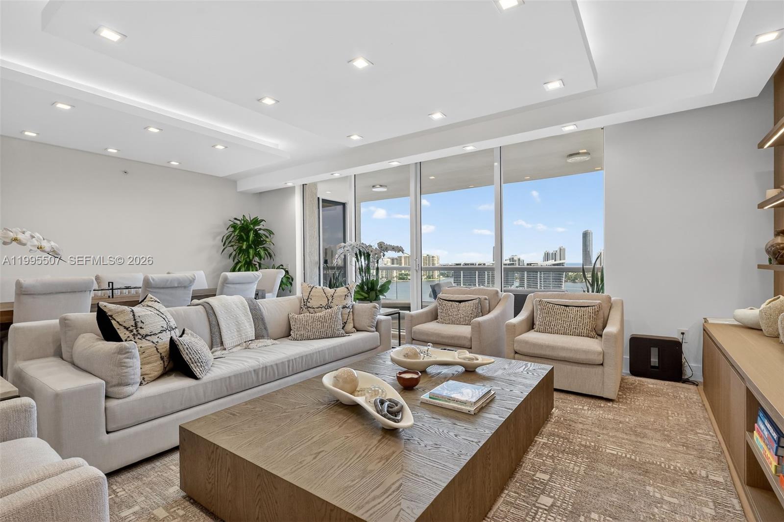 BELLAMARE @ WILLIAMS ISLA - Residential