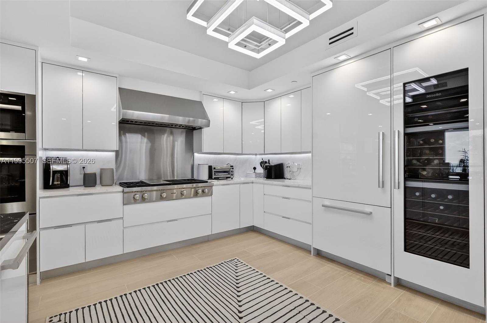 BELLAMARE @ WILLIAMS ISLA - Residential