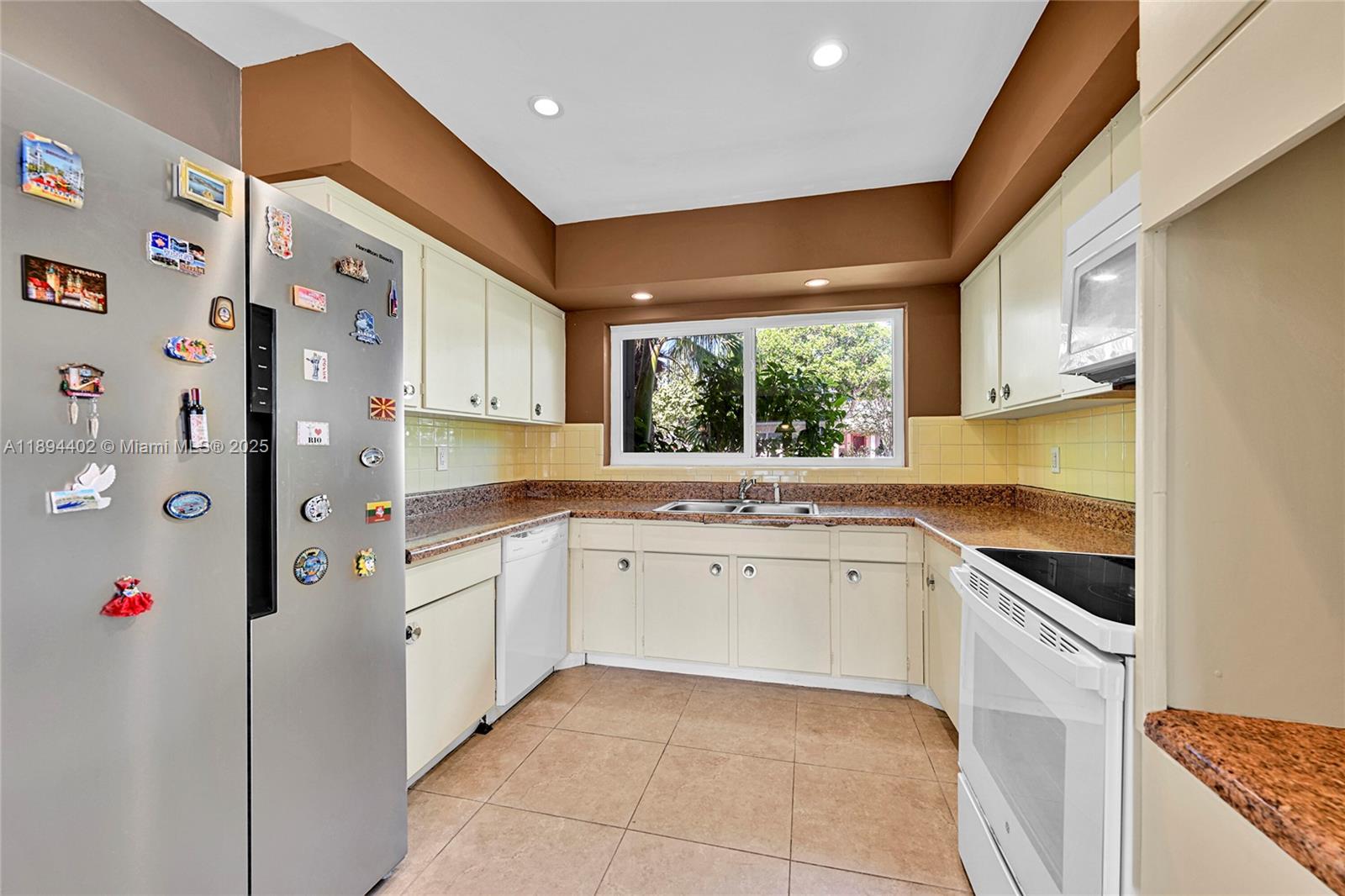 View photos, virtual tours, details... 2750 SE 3rd St