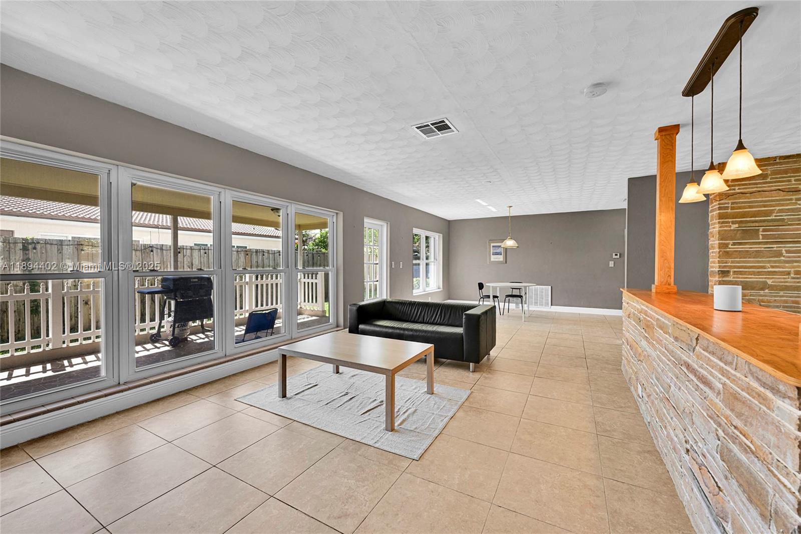 PALM RIDGE - Residential