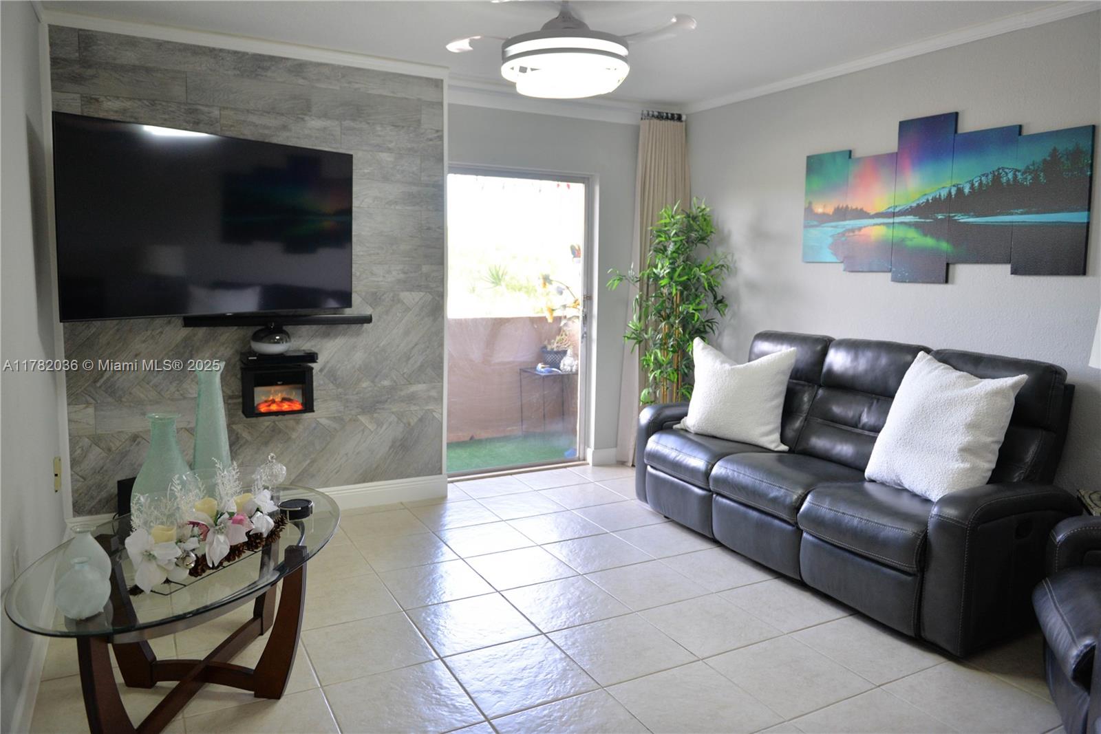 THE BERKELEY CONDO - Residential
