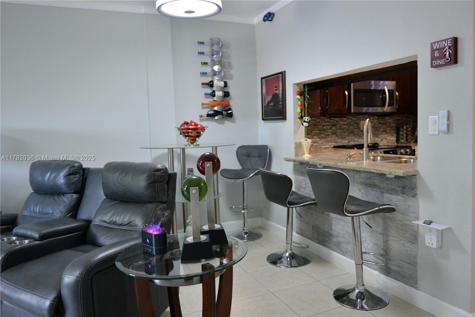 THE BERKELEY CONDO - Residential