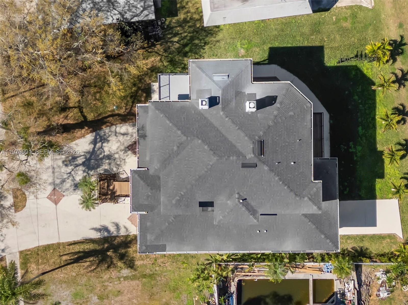 CRYSTAL BEACH - Residential