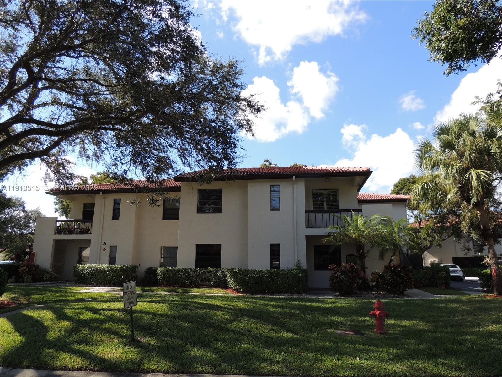 GREENS OF BOCA LAGO CONDO - Residential