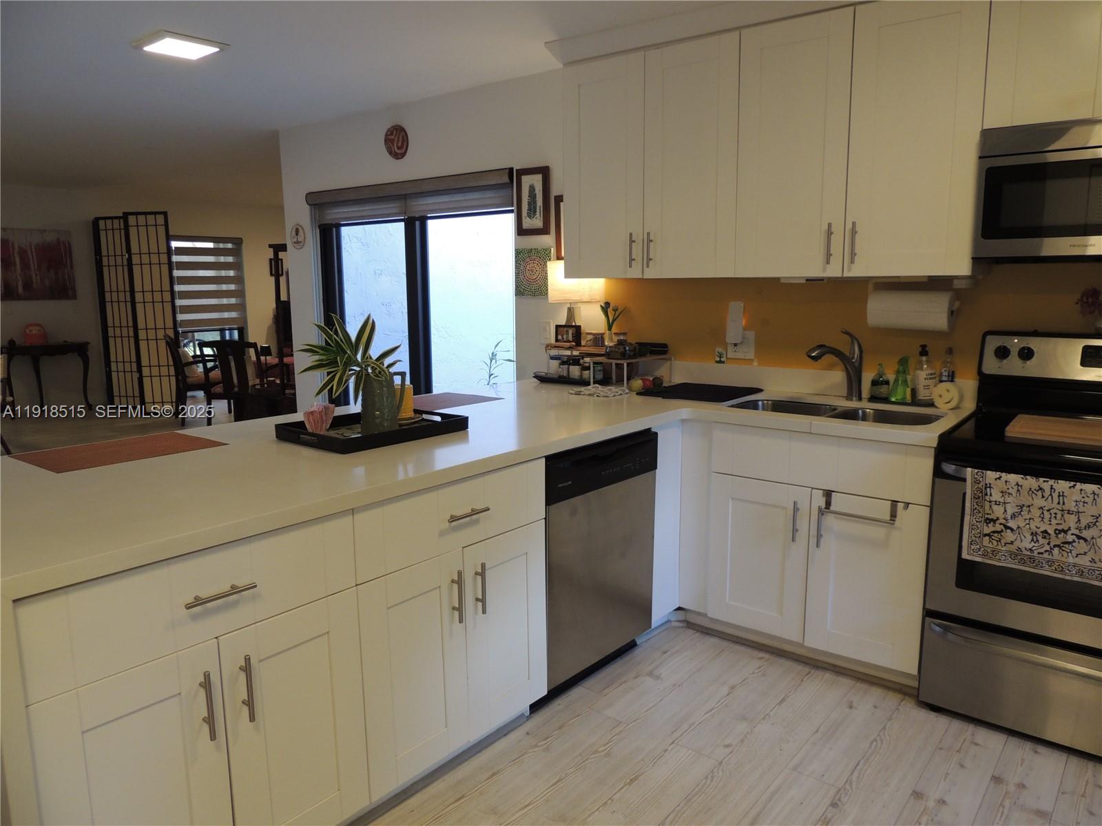 GREENS OF BOCA LAGO CONDO - Residential