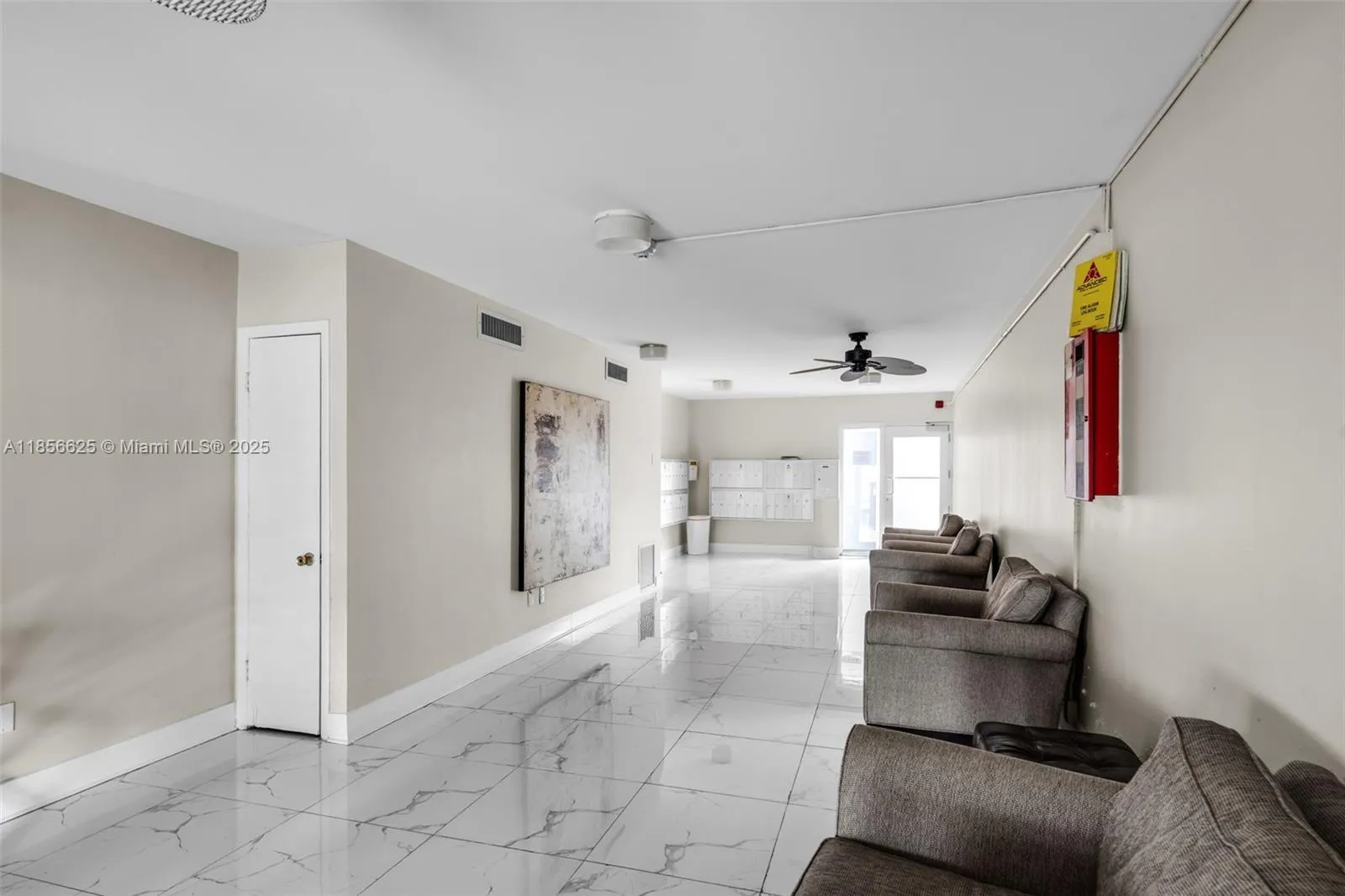 Key Biscayne, Florida 33149, United States, 1 Bedroom Bedrooms, ,2 BathroomsBathrooms,Residential,Active,190085