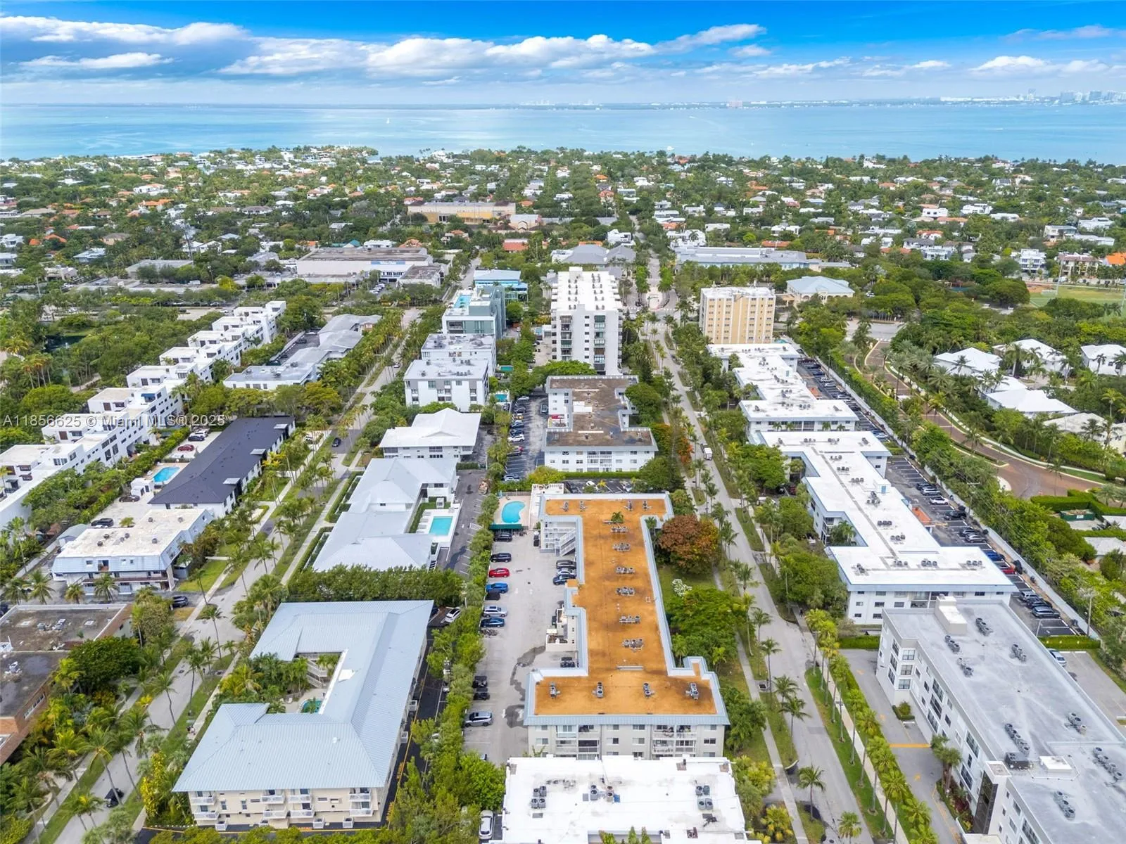 Key Biscayne, Florida 33149, United States, 1 Bedroom Bedrooms, ,2 BathroomsBathrooms,Residential,Active,190085
