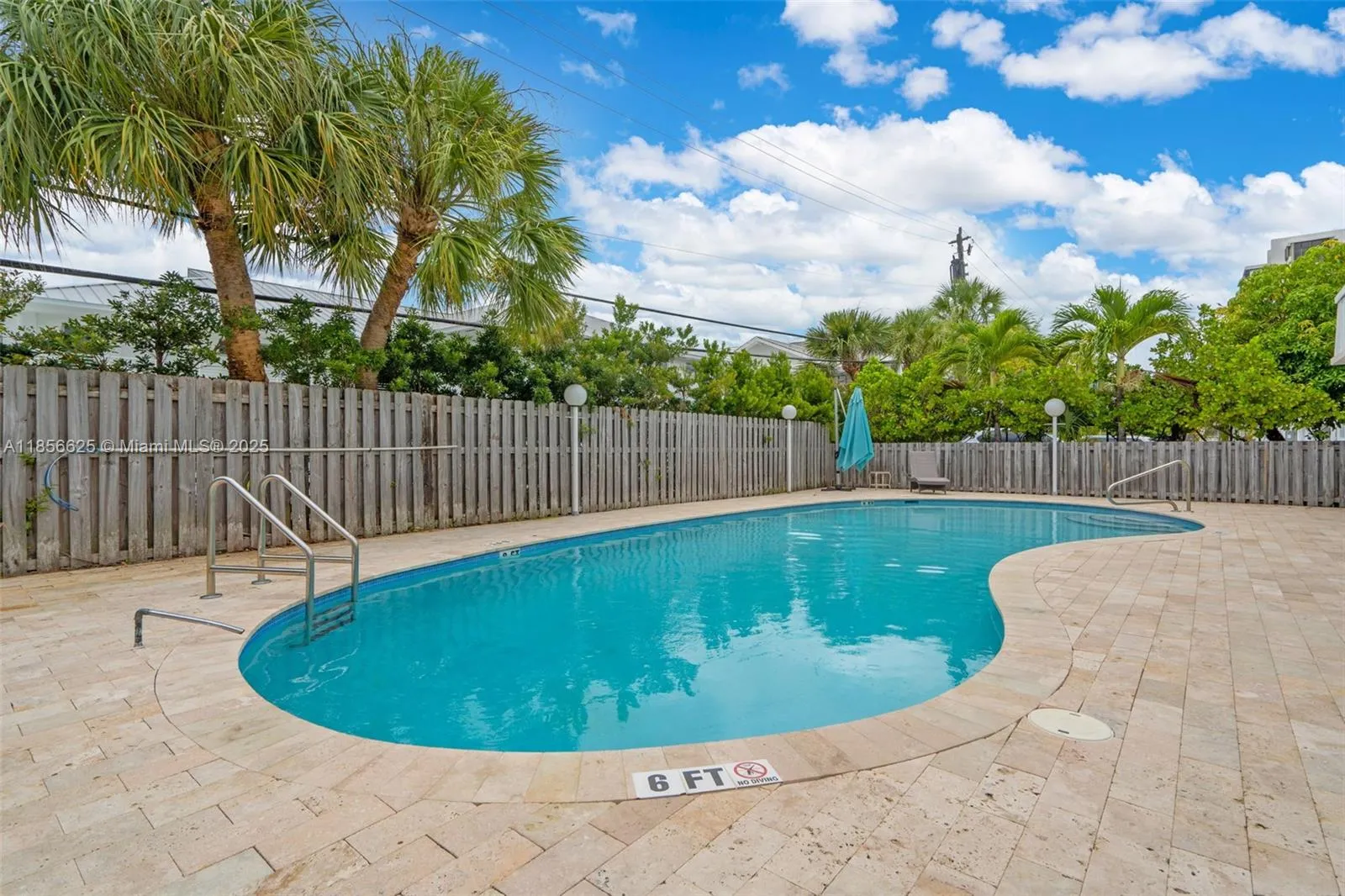 Key Biscayne, Florida 33149, United States, 1 Bedroom Bedrooms, ,2 BathroomsBathrooms,Residential,Active,190085