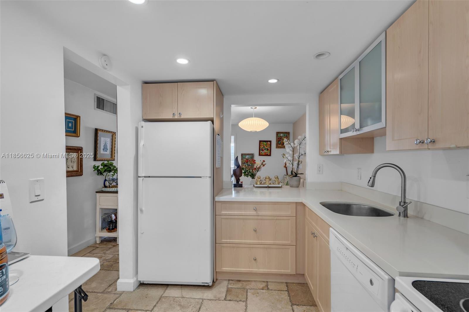 GALEN DRIVE CONDO APTS - Residential