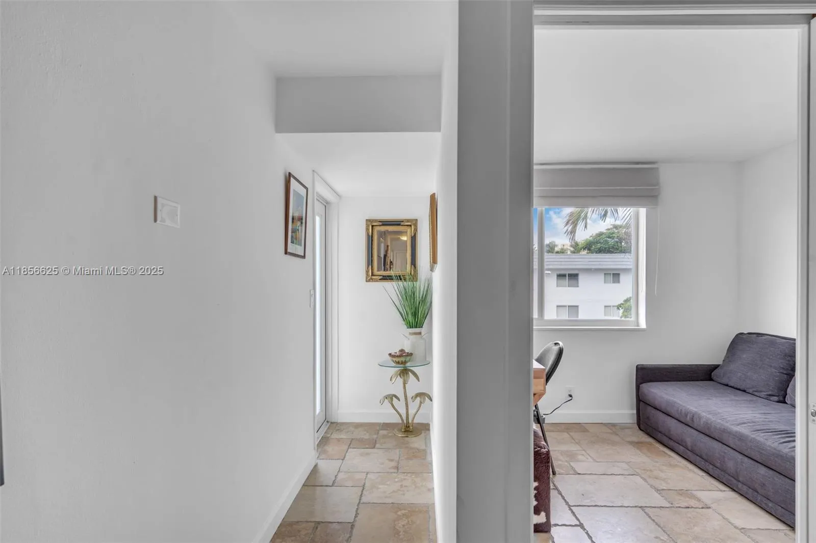 Key Biscayne, Florida 33149, United States, 1 Bedroom Bedrooms, ,2 BathroomsBathrooms,Residential,Active,190085