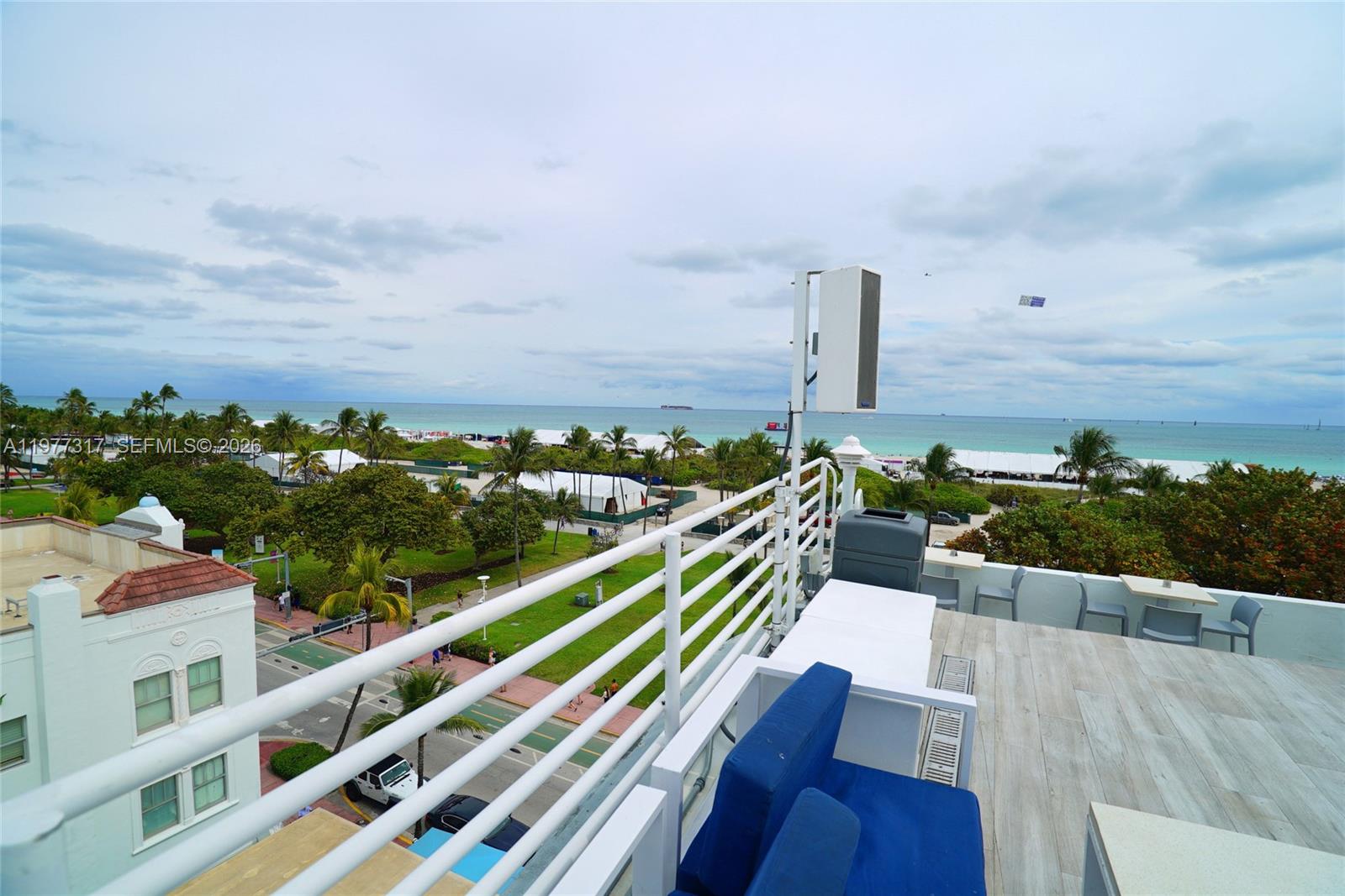THE STRAND ON OCEAN DRIVE - Residential