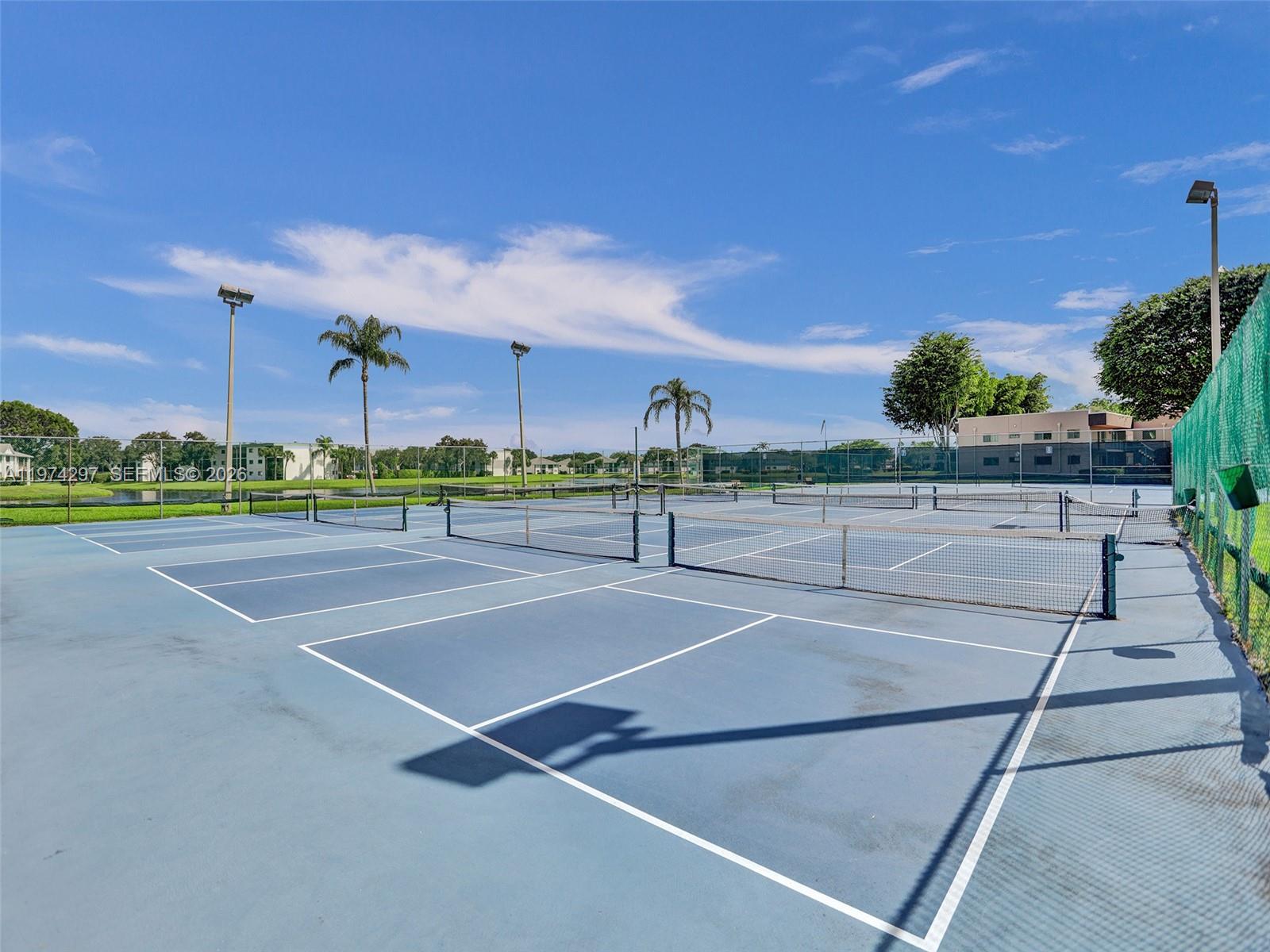 ASHLAND G CONDO - Residential