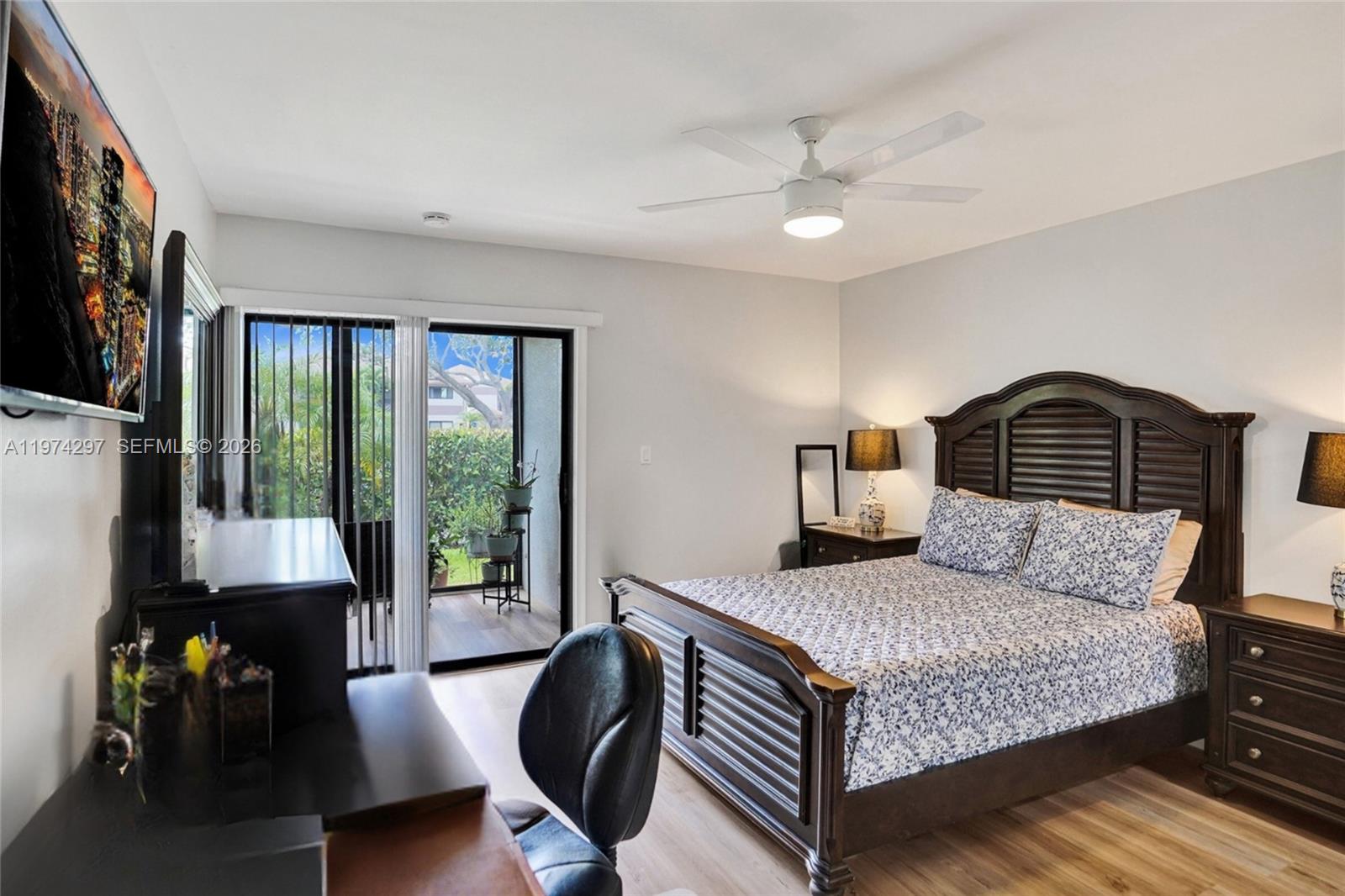 ASHLAND G CONDO - Residential