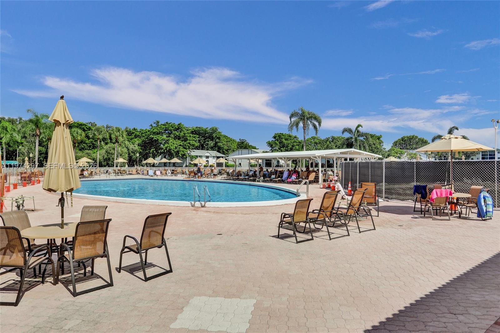 ASHLAND G CONDO - Residential