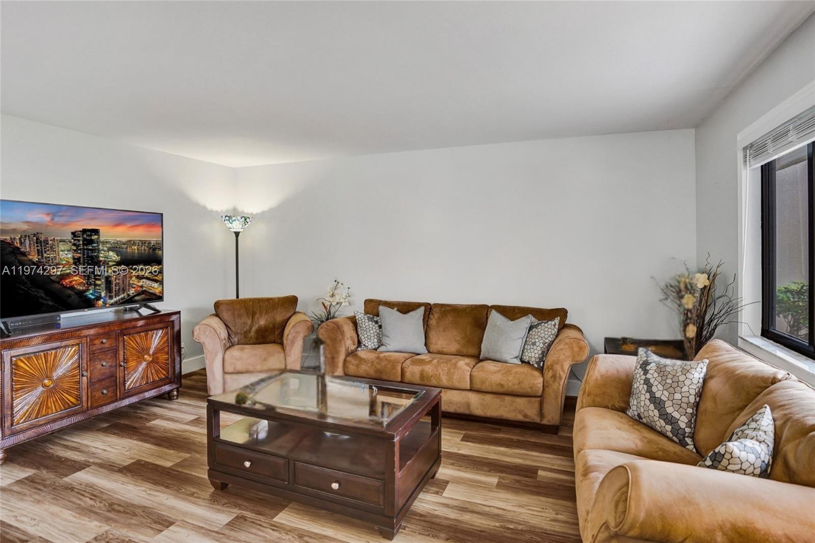 ASHLAND G CONDO - Residential