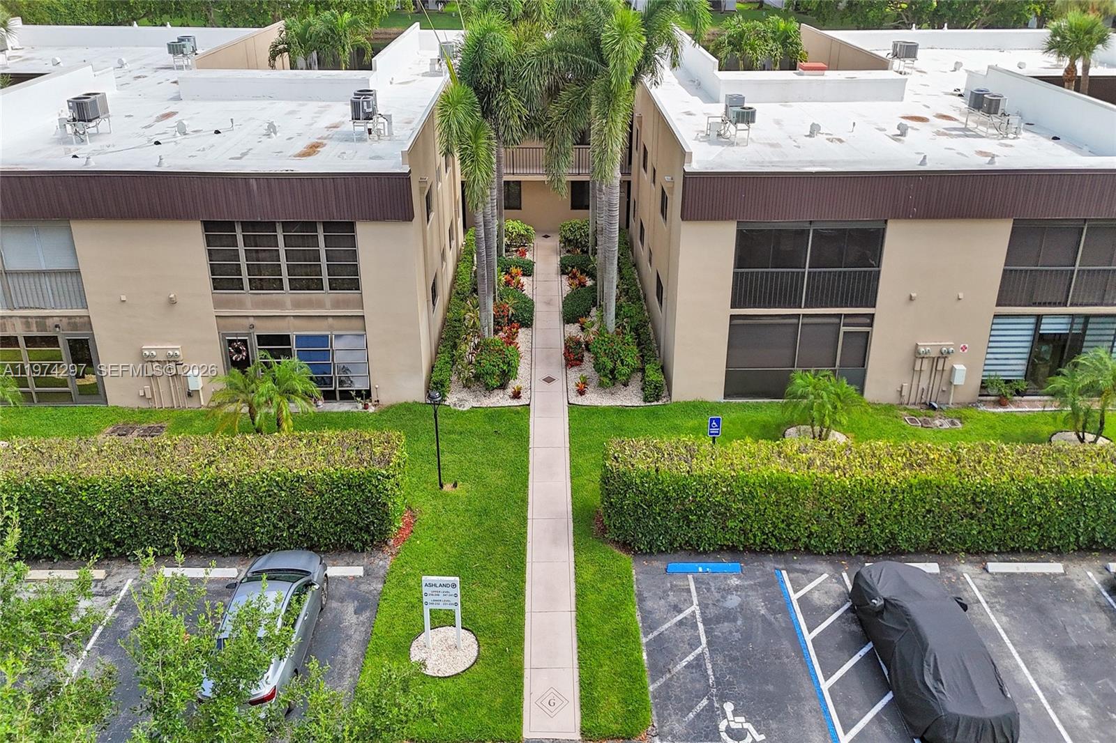 ASHLAND G CONDO - Residential