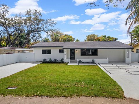 Photo of 610 NE 164th Ter, North Miami Beach, FL 33162 (MLS # A11977806)