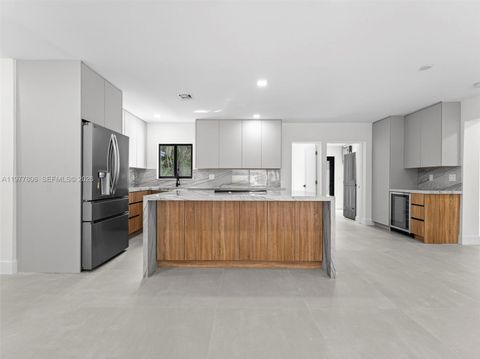 Tiny photo for 610 NE 164th Ter, North Miami Beach, FL 33162 (MLS # A11977806)