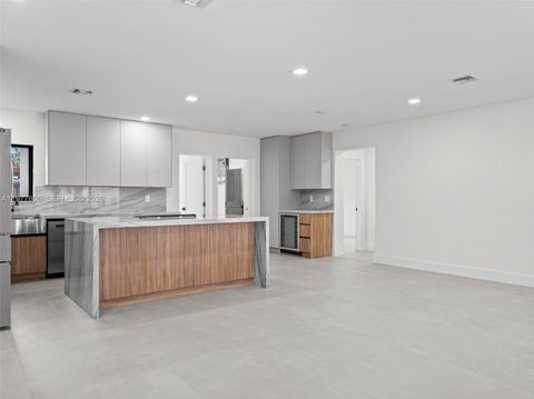 Tiny photo for 610 NE 164th Ter, North Miami Beach, FL 33162 (MLS # A11977806)