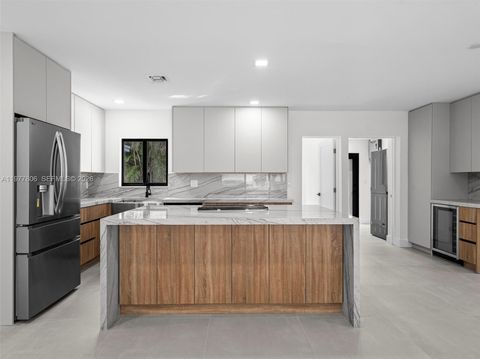 Tiny photo for 610 NE 164th Ter, North Miami Beach, FL 33162 (MLS # A11977806)