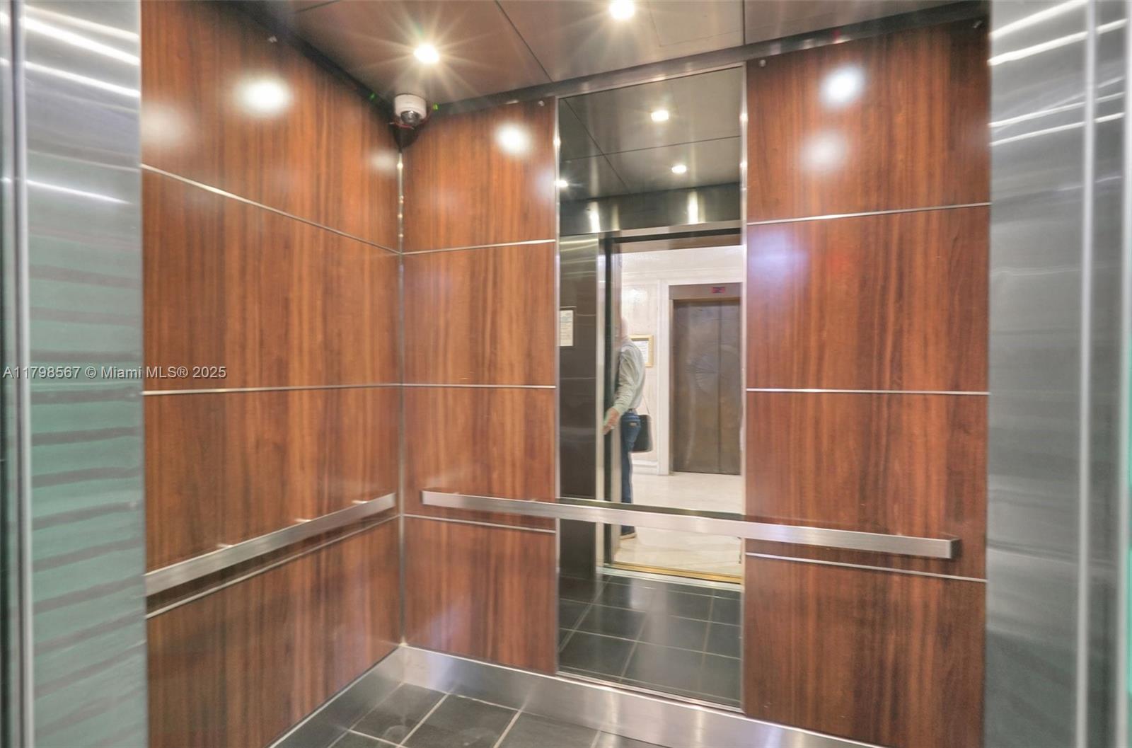 OLYMPUS CONDO PHASE - Residential