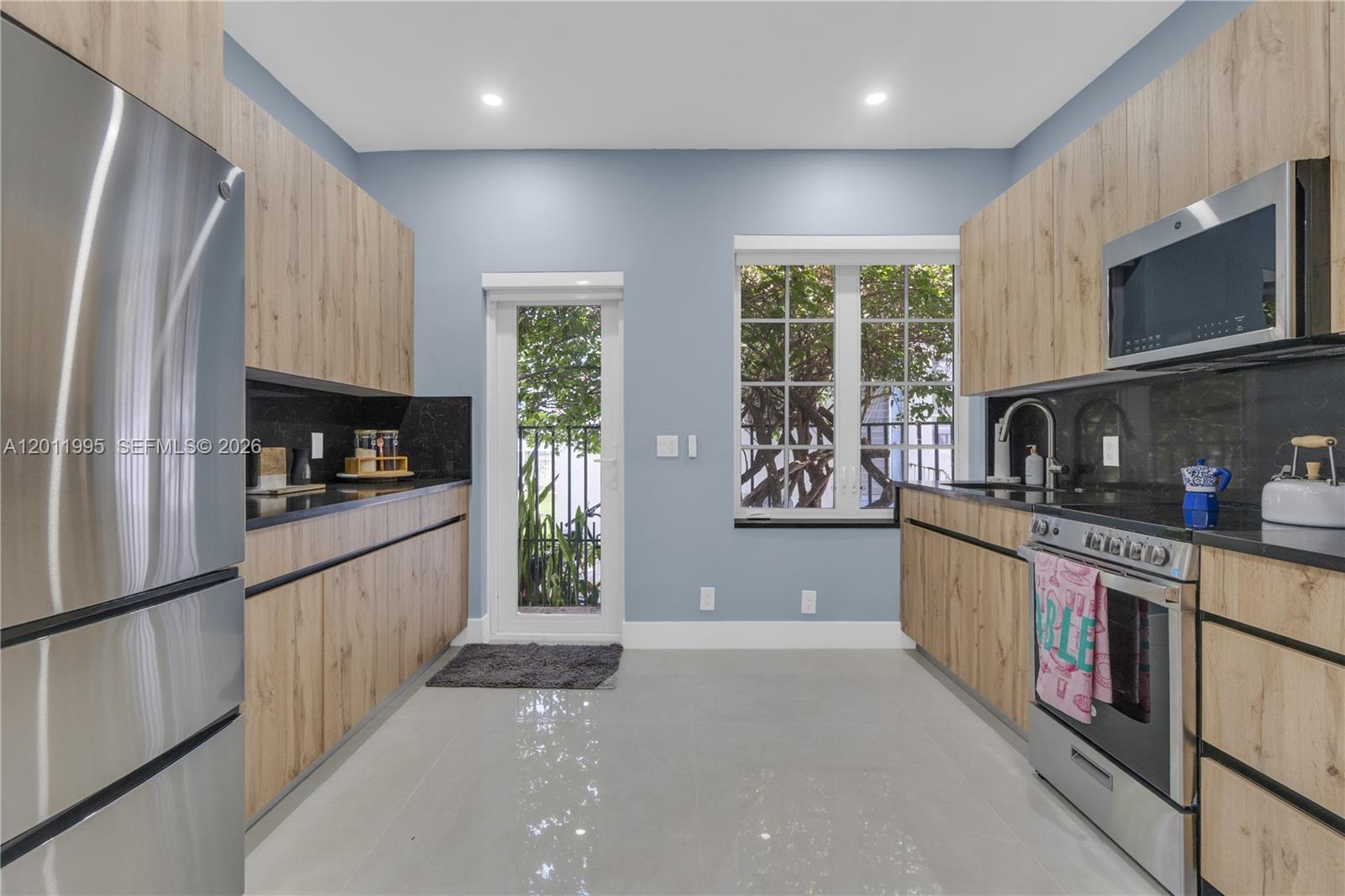 THE BELCREST CONDO - Residential