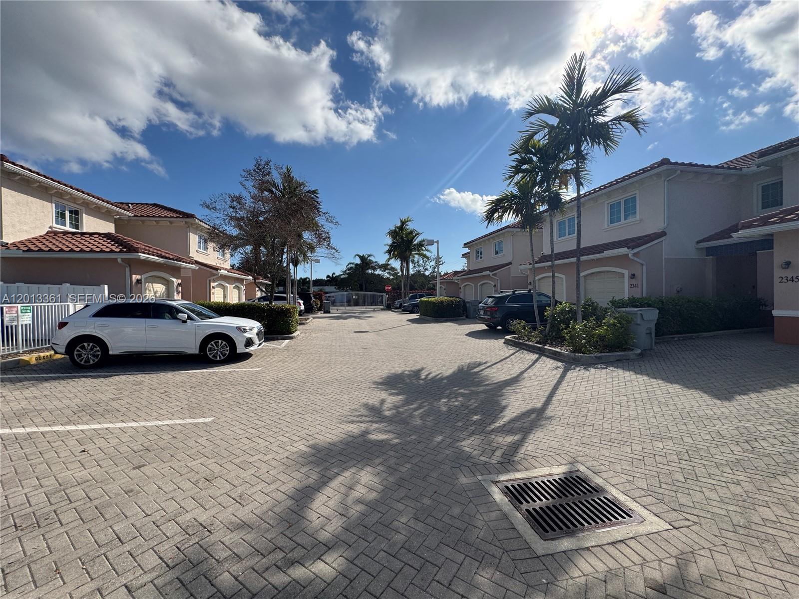 SANTA BARBARA ESTATES - Residential Lease