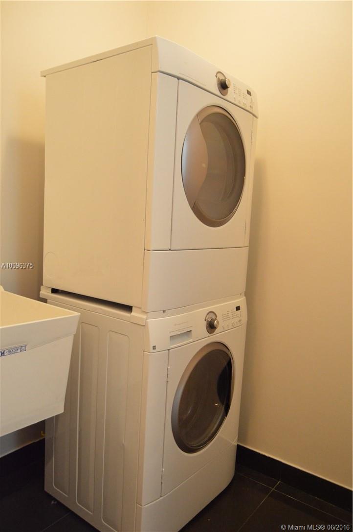 Everglade Land Sales Co F - Residential Lease