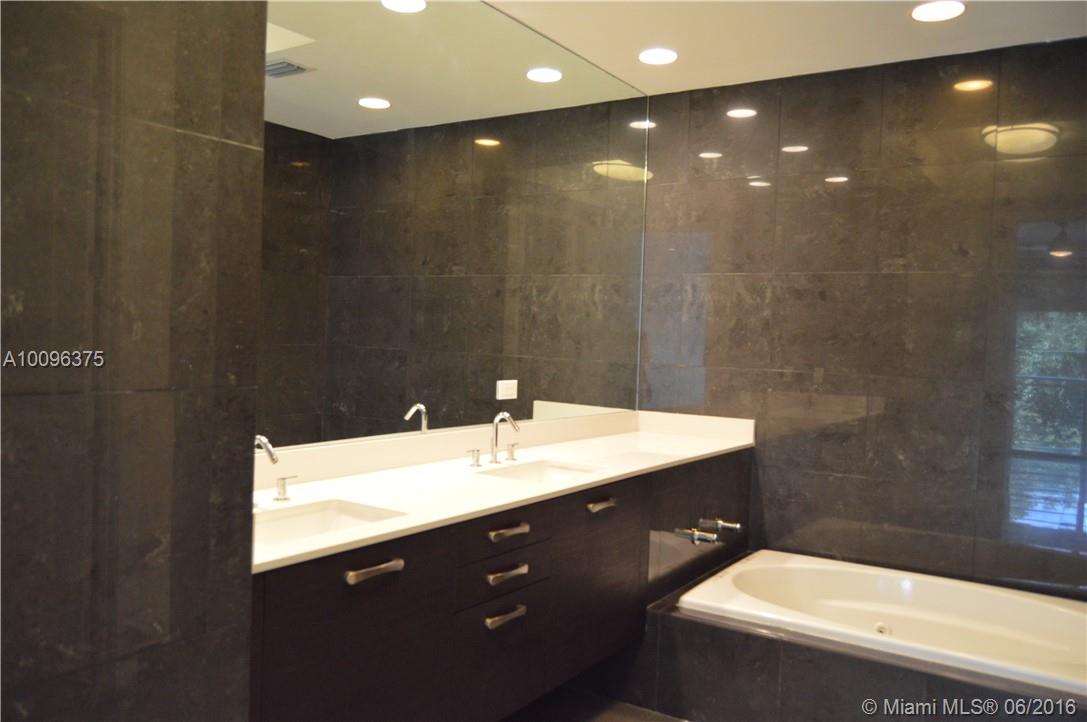 Everglade Land Sales Co F - Residential Lease