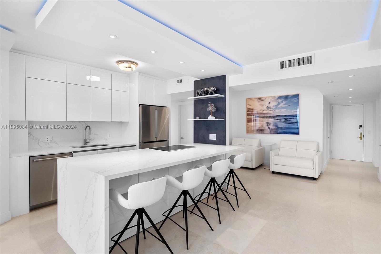 BLUE DIAMOND CONDO - Residential