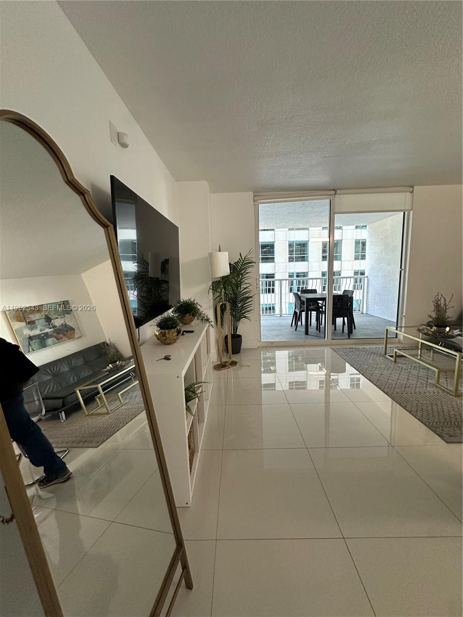 THE CLUB AT BRICKELL BAY - Residential