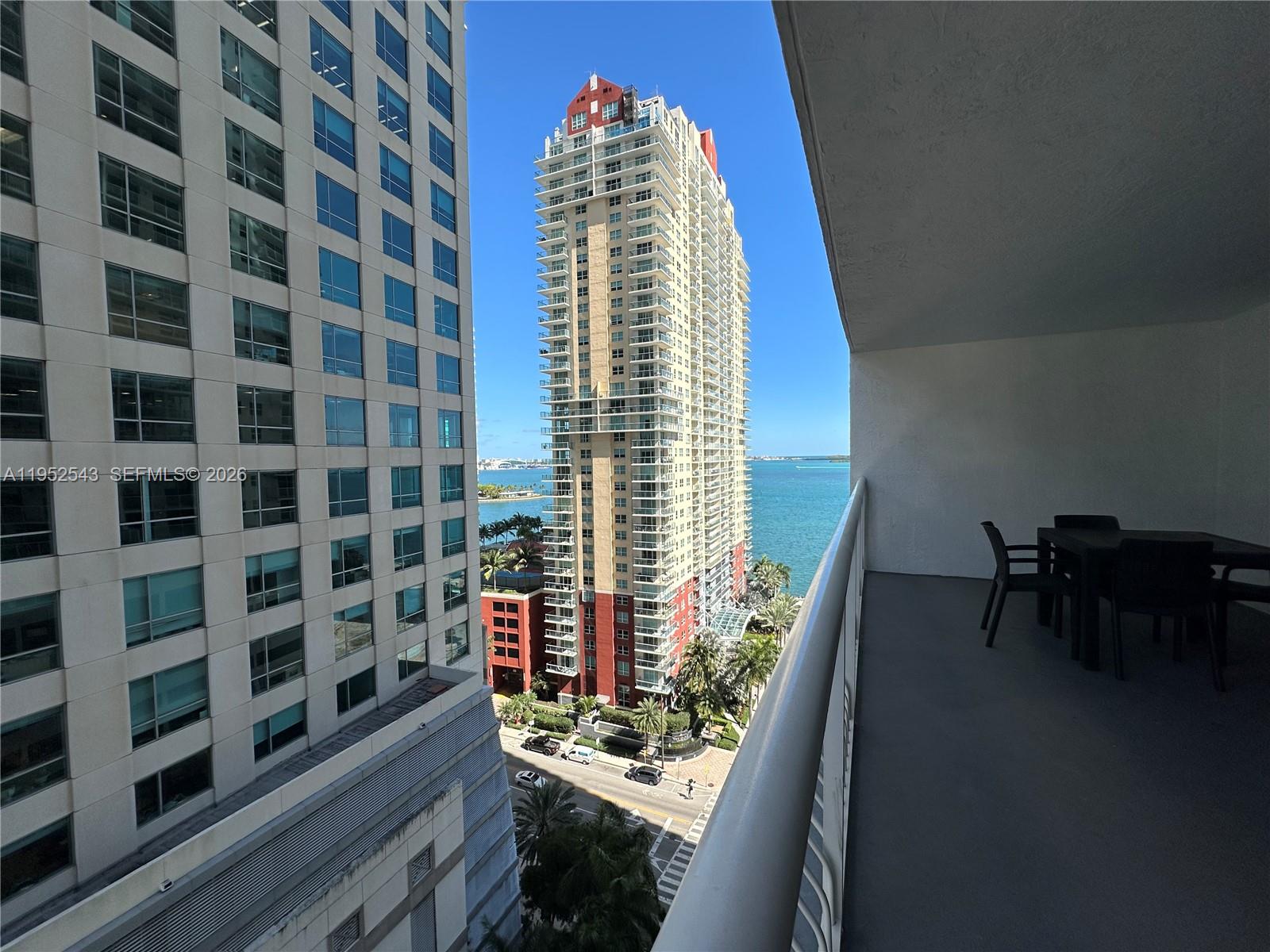 THE CLUB AT BRICKELL BAY - Residential