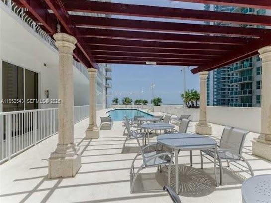 THE CLUB AT BRICKELL BAY - Residential