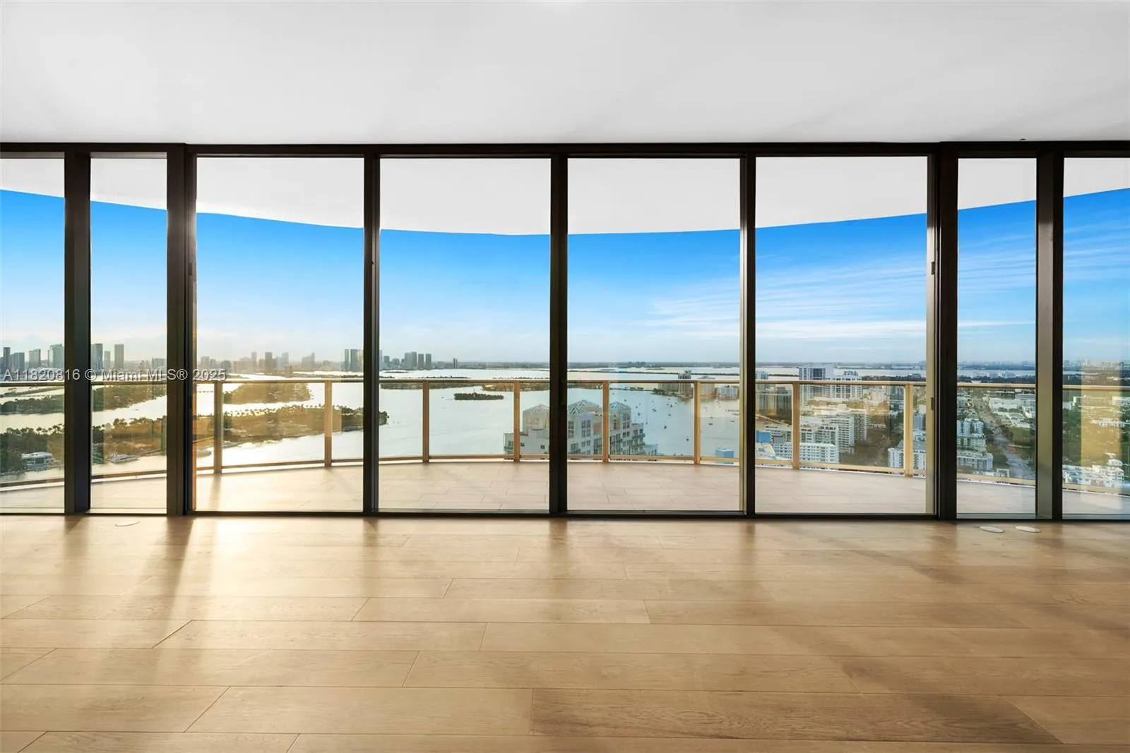 Miami Beach, Florida 33139, United States, 2 Bedrooms Bedrooms, ,3 BathroomsBathrooms,Residential,Active,150174