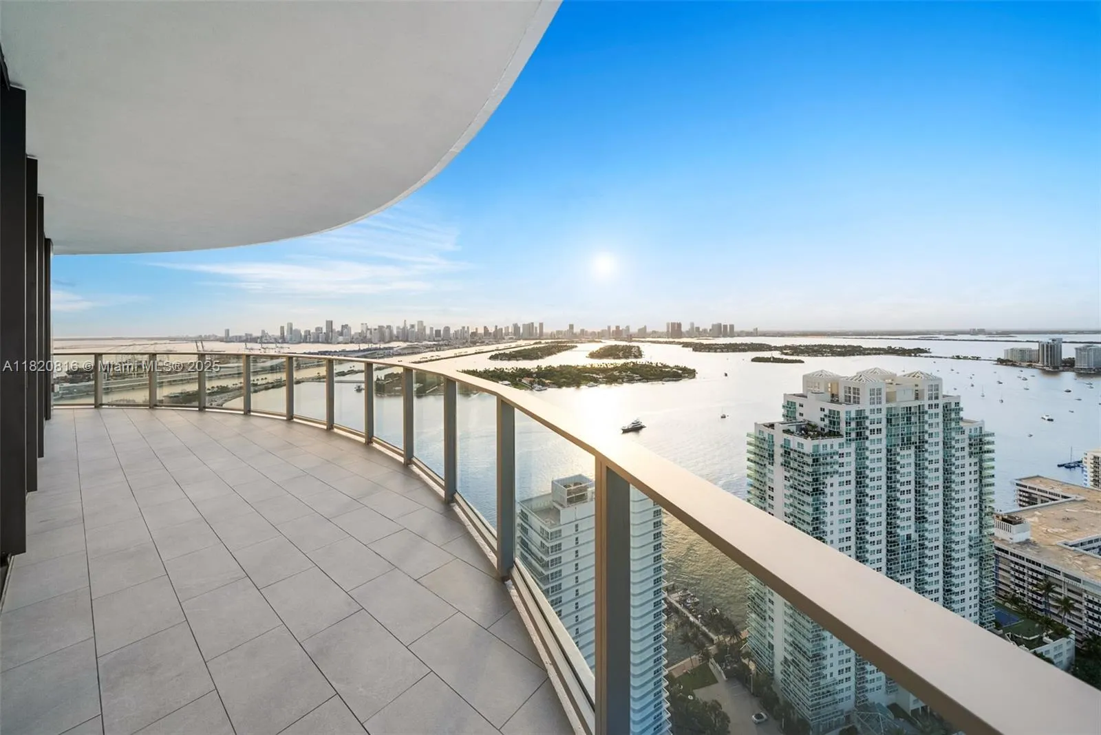 Miami Beach, Florida 33139, United States, 2 Bedrooms Bedrooms, ,3 BathroomsBathrooms,Residential,Active,150174