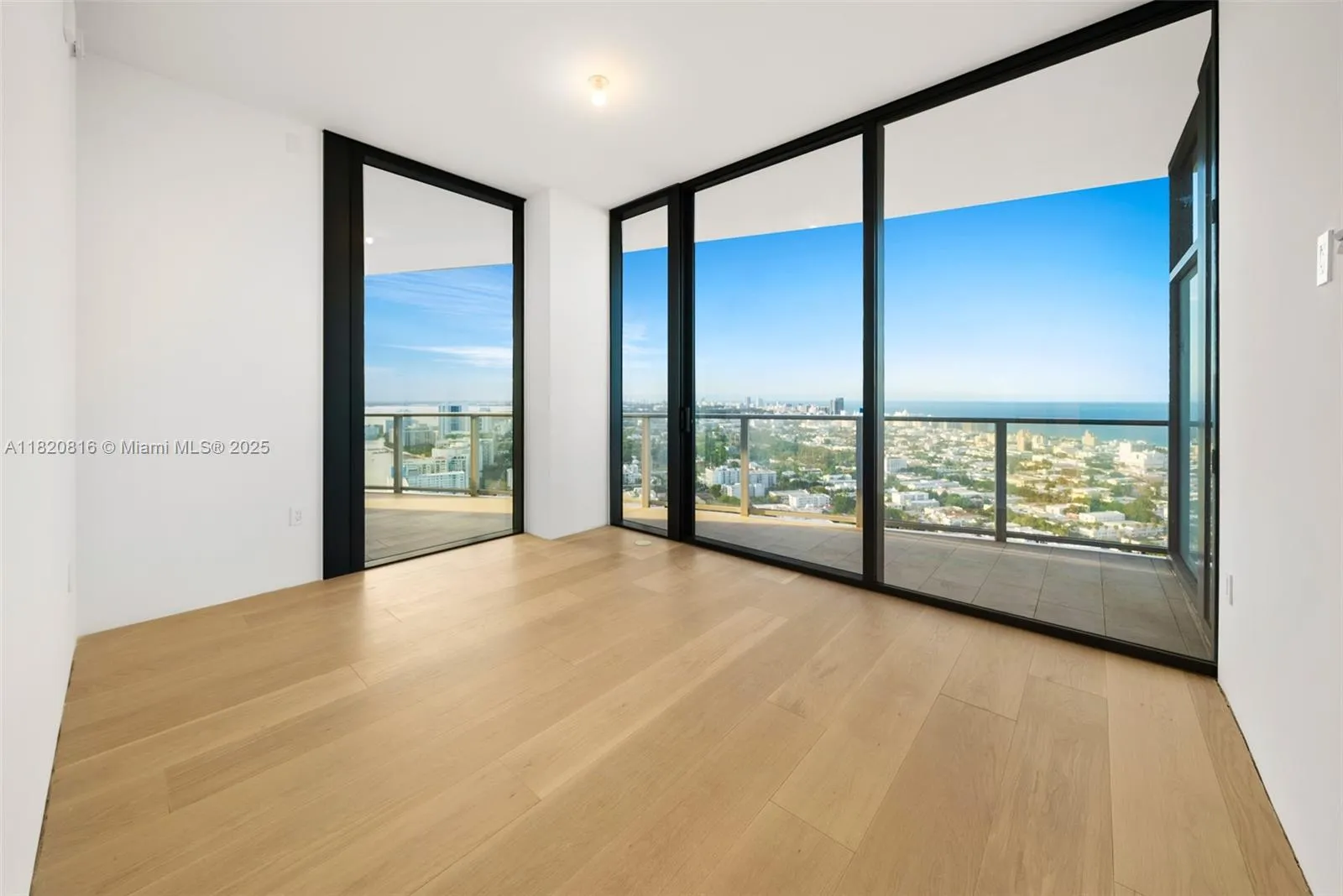 Miami Beach, Florida 33139, United States, 2 Bedrooms Bedrooms, ,3 BathroomsBathrooms,Residential,Active,150174