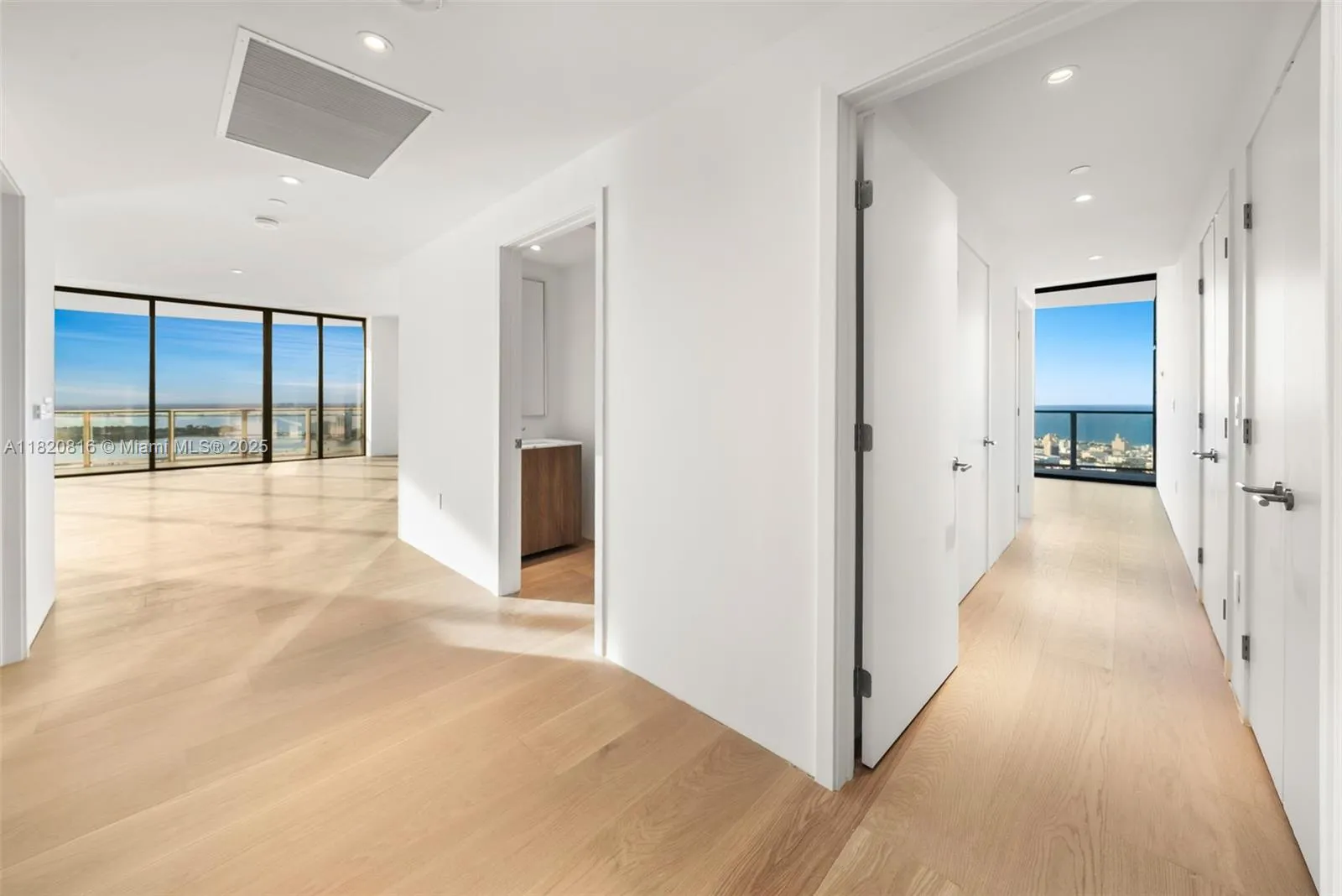 Miami Beach, Florida 33139, United States, 2 Bedrooms Bedrooms, ,3 BathroomsBathrooms,Residential,Active,150174