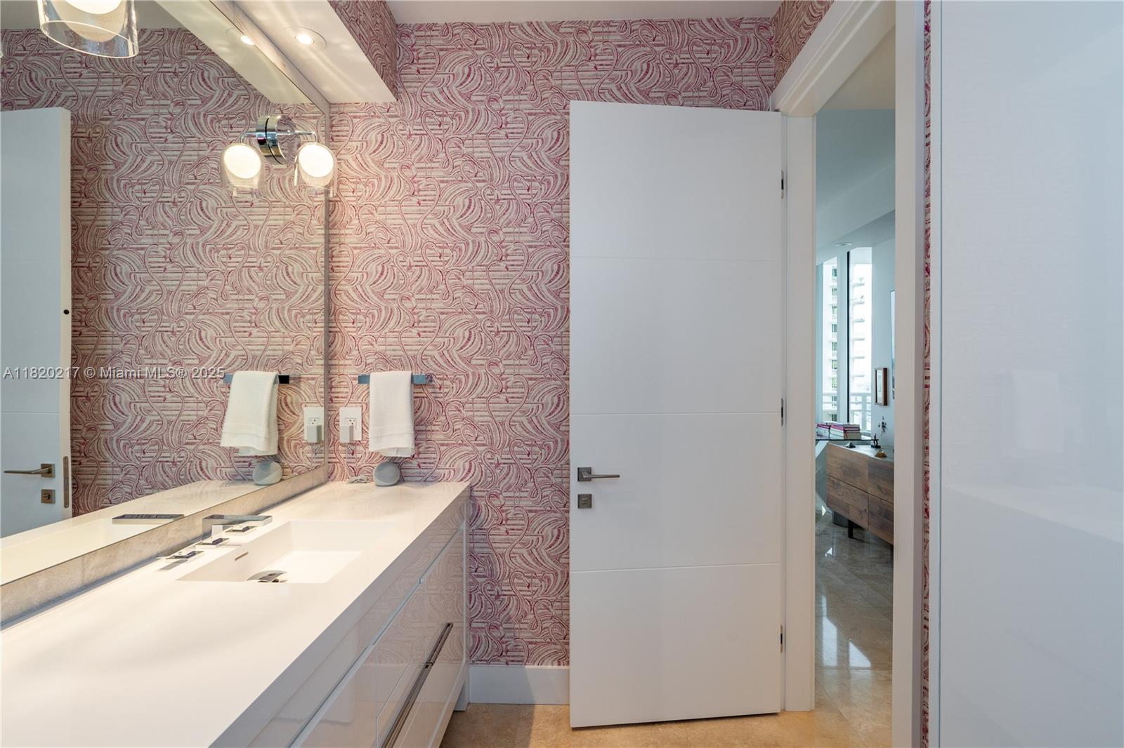 CARBONELL CONDO - Residential