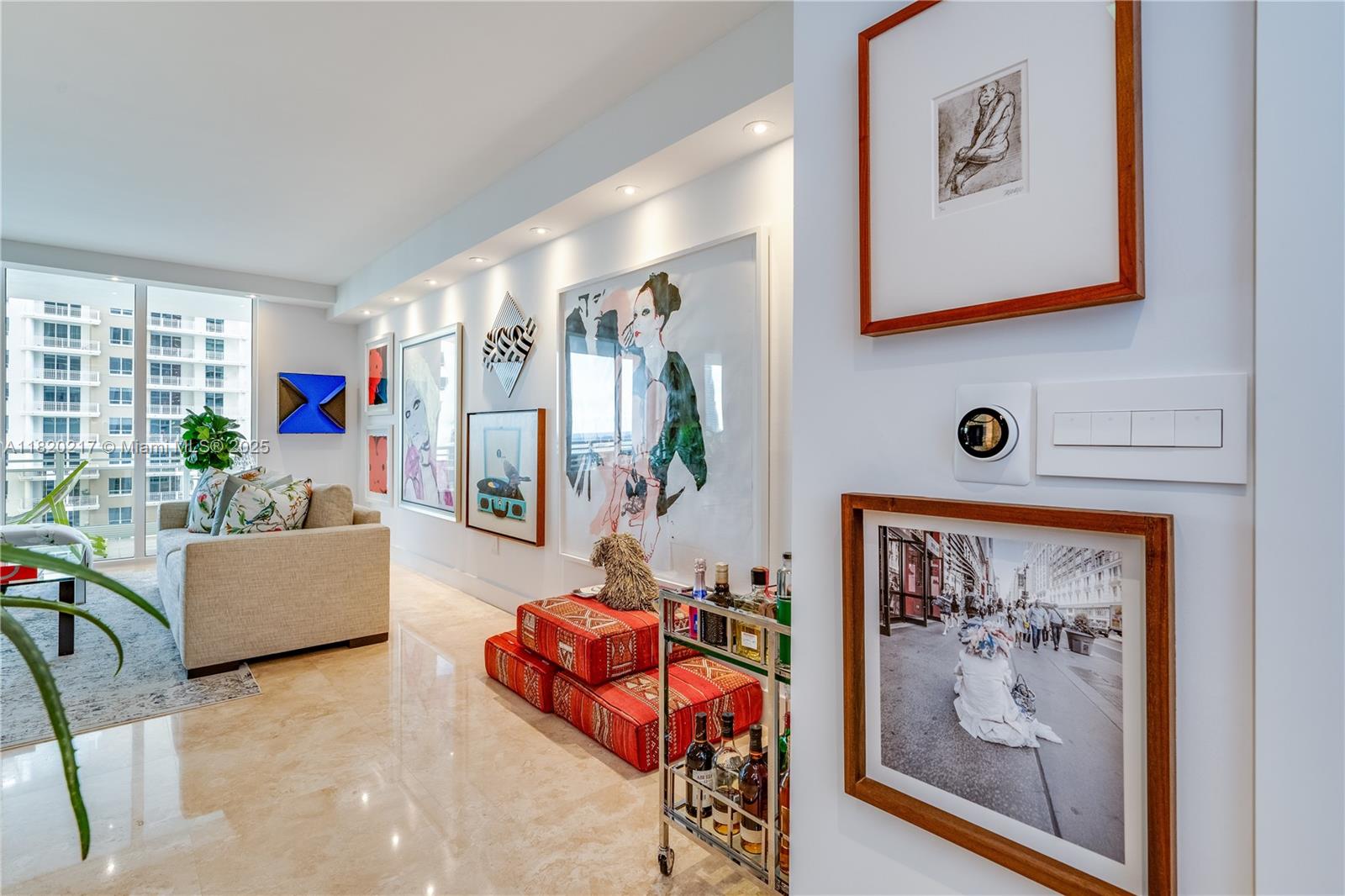 CARBONELL CONDO - Residential